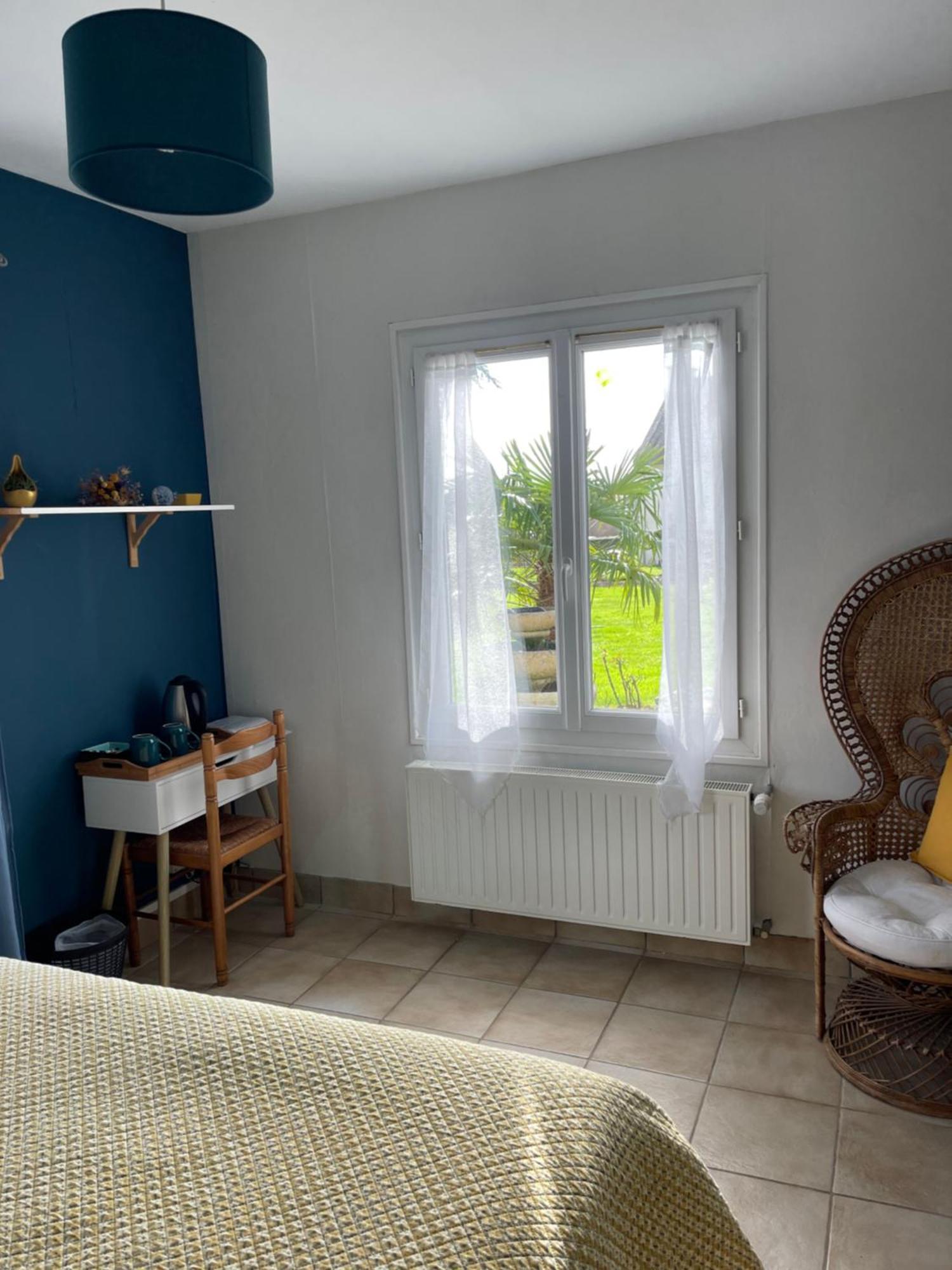 Maison Aux Volets Bleus Quevert Luaran gambar